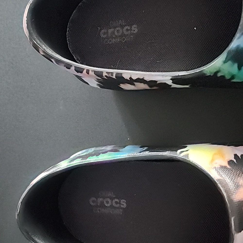 CROCS Women's Tie-Dye Slip-On Clogs - Black Multicolor - Picture 3 of 9